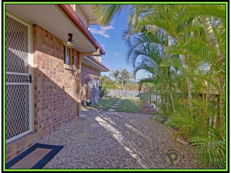 15 Rarotonga Rise, Pacific Pines QLD 4211