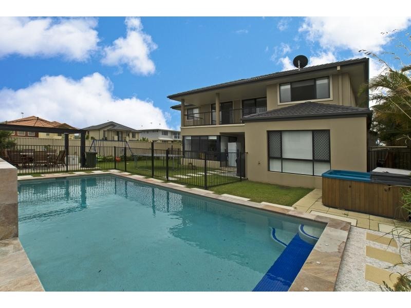 1 Viewridge Way, Molendinar QLD 4214