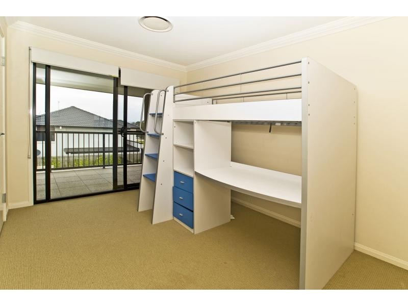 1 Viewridge Way, Molendinar QLD 4214