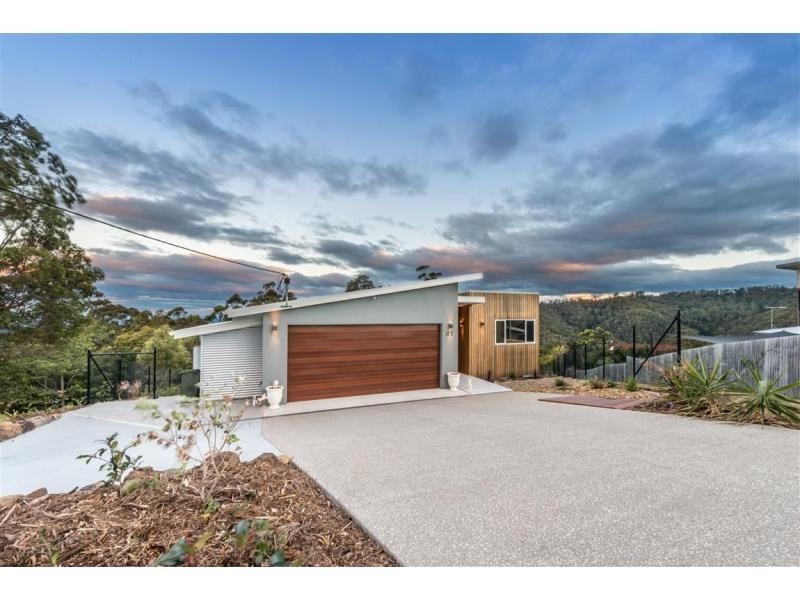 81 Magnetic Drive, Tamborine Mountain QLD 4272