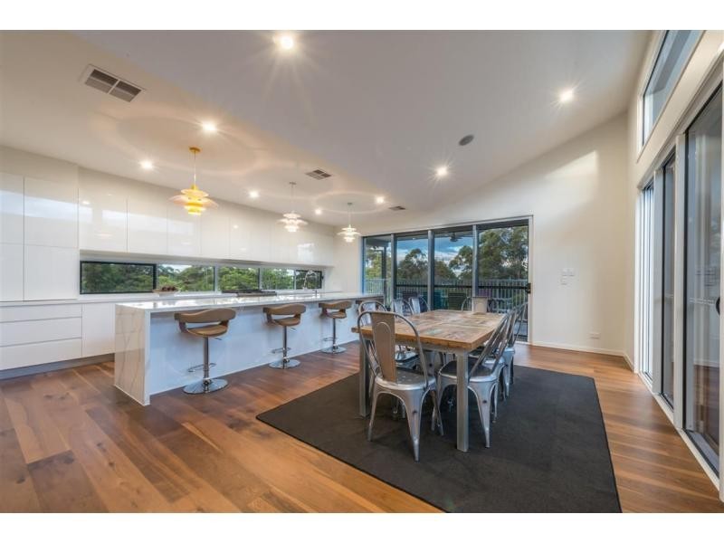 81 Magnetic Drive, Tamborine Mountain QLD 4272