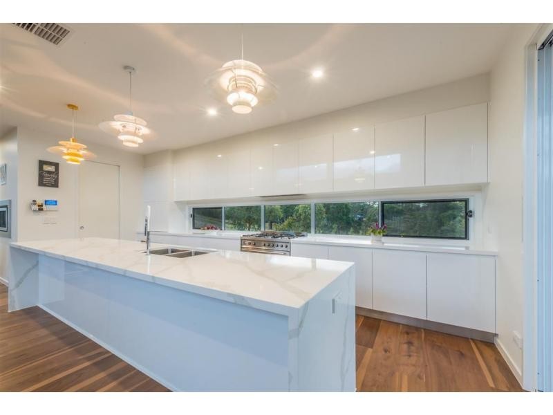 81 Magnetic Drive, Tamborine Mountain QLD 4272