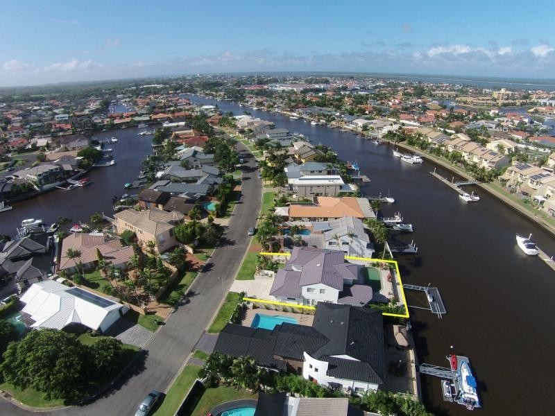 28 Sundance Way, Runaway Bay QLD 4216