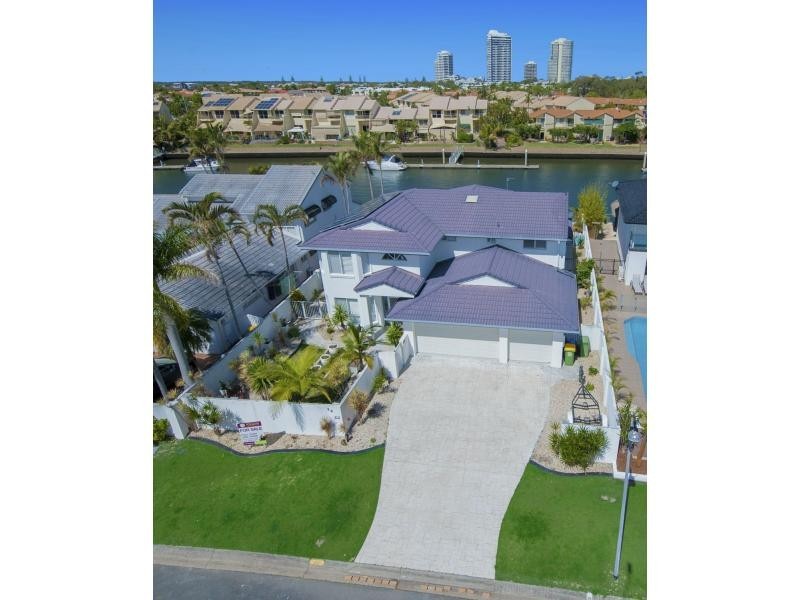 28 Sundance Way, Runaway Bay QLD 4216