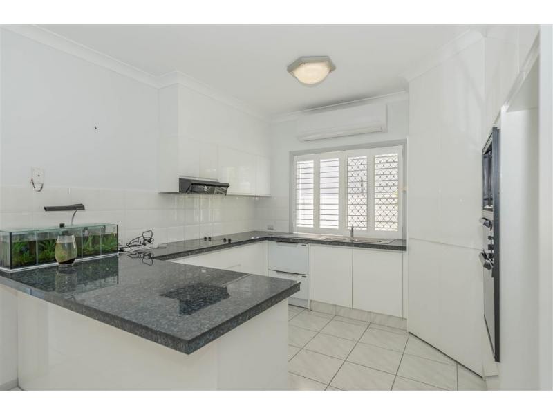 28 Sundance Way, Runaway Bay QLD 4216