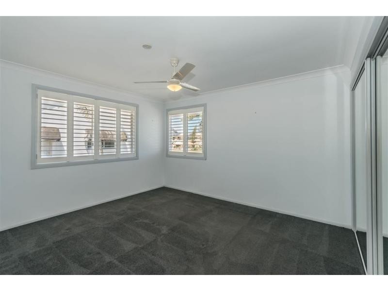 28 Sundance Way, Runaway Bay QLD 4216