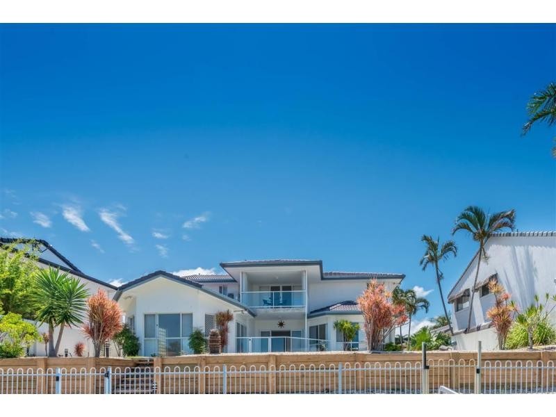 28 Sundance Way, Runaway Bay QLD 4216