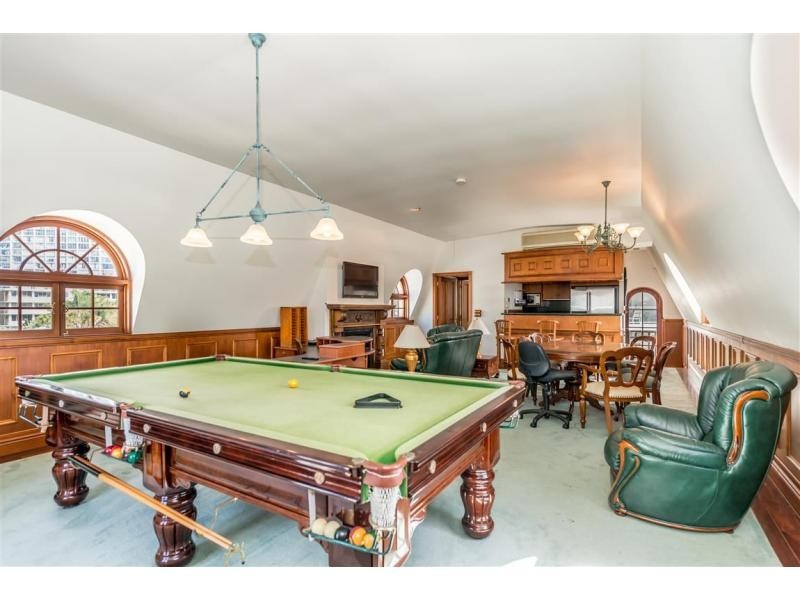 82 Ferny Avenue, Surfers Paradise QLD 4217