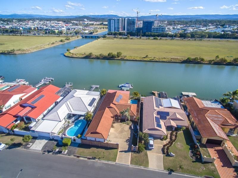 50 Anchorage Way, Runaway Bay QLD 4216