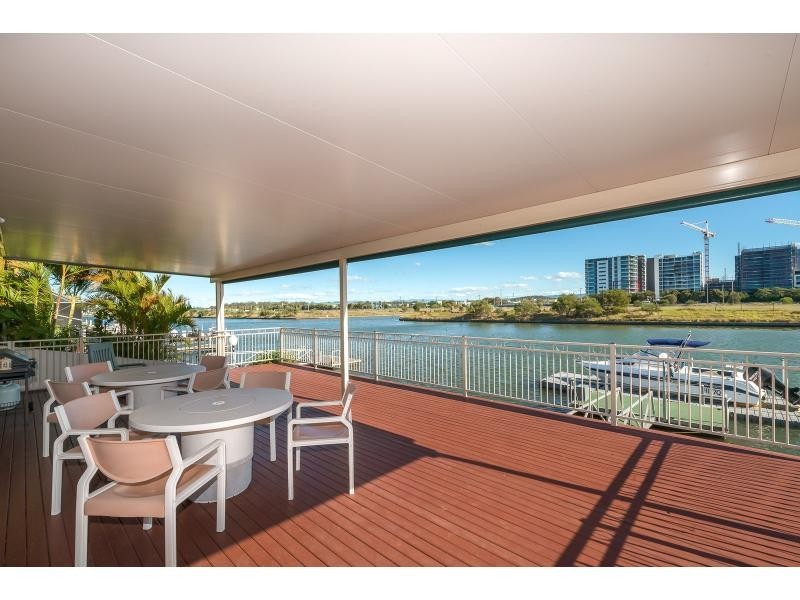 50 Anchorage Way, Runaway Bay QLD 4216