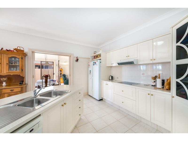 50 Anchorage Way, Runaway Bay QLD 4216