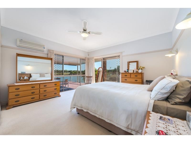 50 Anchorage Way, Runaway Bay QLD 4216