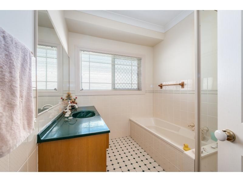 50 Anchorage Way, Runaway Bay QLD 4216