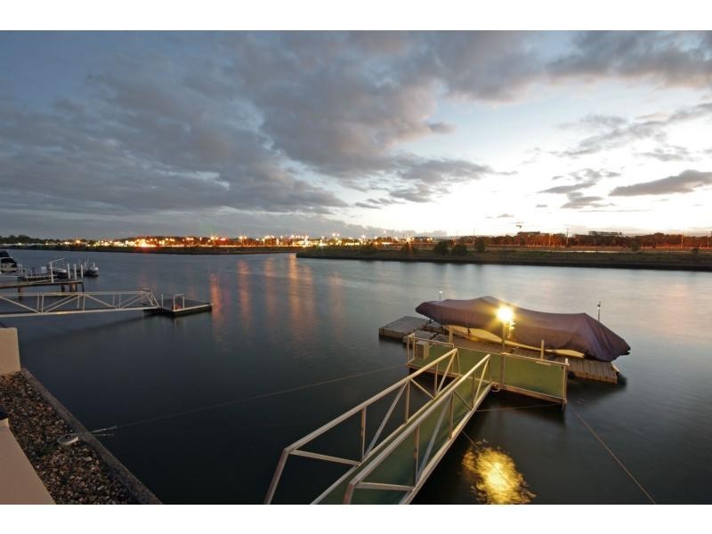 50 Anchorage Way, Runaway Bay QLD 4216