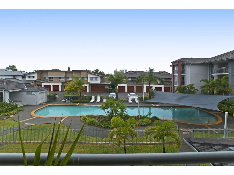 808/33 Clark Street, Biggera Waters QLD 4216