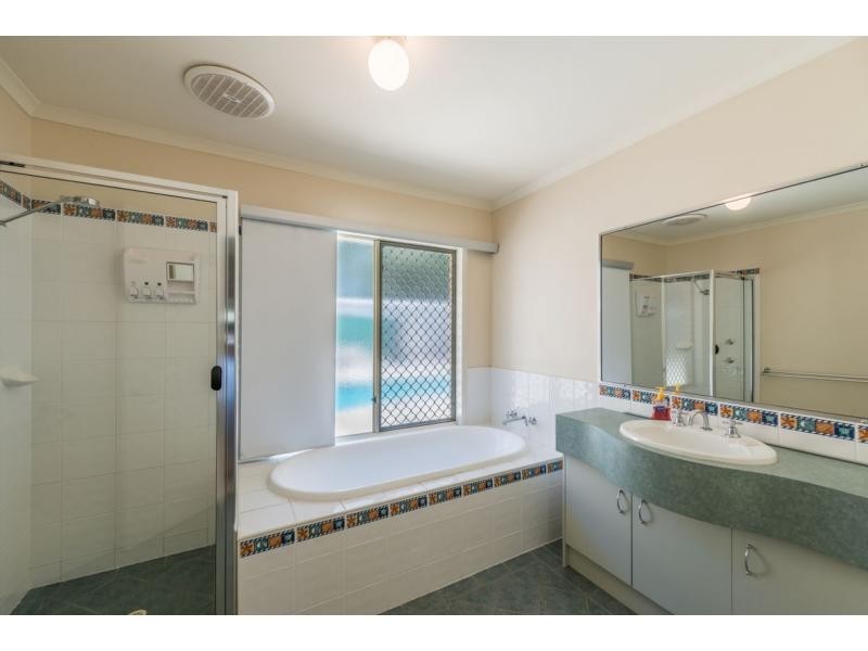 27 Meadow Way, Upper Coomera QLD 4209