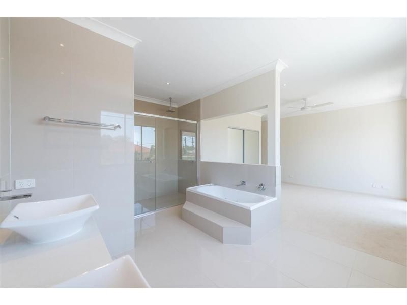 2/38 Loder Street, Biggera Waters QLD 4216