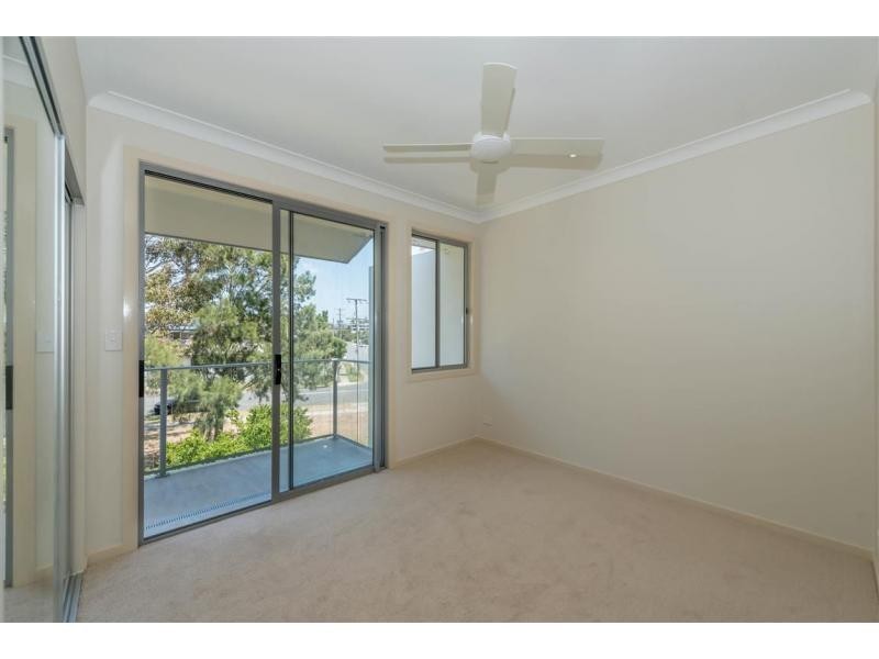 2/38 Loder Street, Biggera Waters QLD 4216