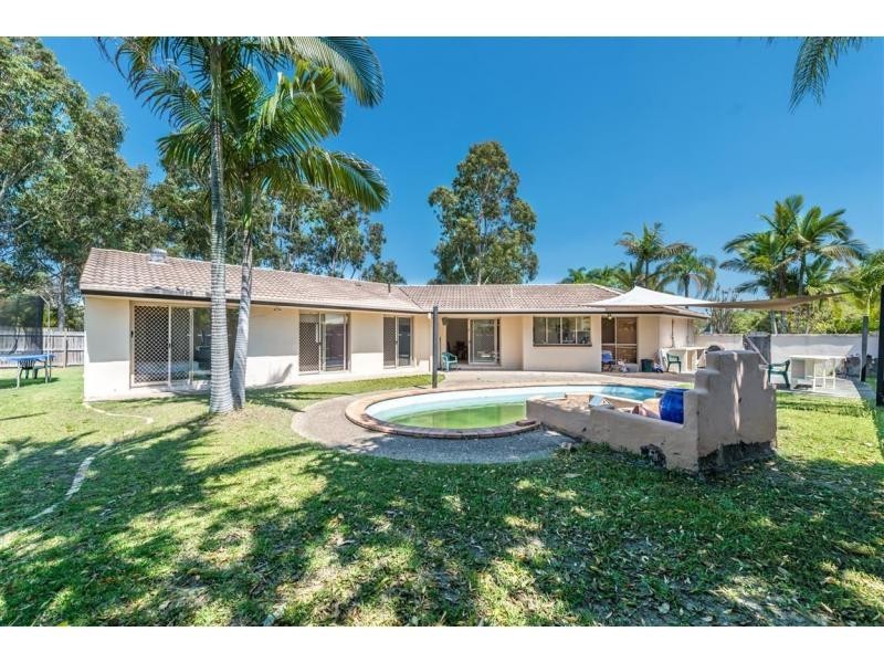 80 Newport Drive, Robina QLD 4226