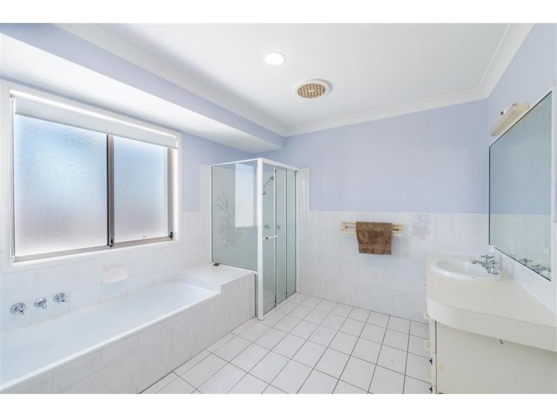 80 Newport Drive, Robina QLD 4226