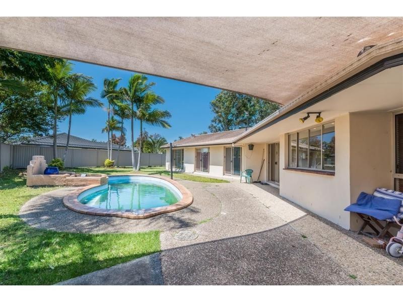 80 Newport Drive, Robina QLD 4226