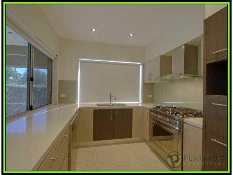 1/31 Imperial Parade, Labrador QLD 4215