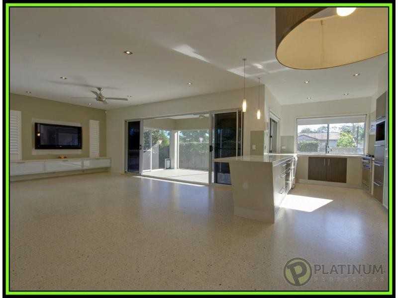 1/31 Imperial Parade, Labrador QLD 4215