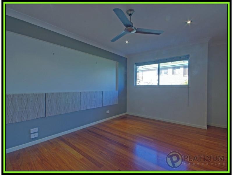 1/31 Imperial Parade, Labrador QLD 4215