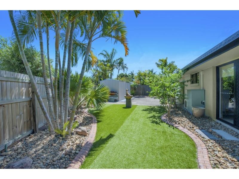 10 Pimaga Place, Runaway Bay QLD 4216