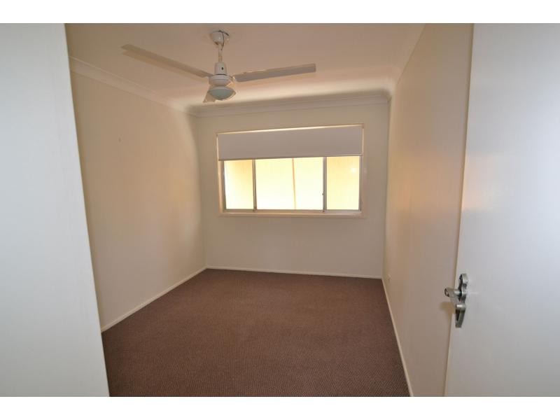 2/6 Vernia Place, Biggera Waters QLD 4216