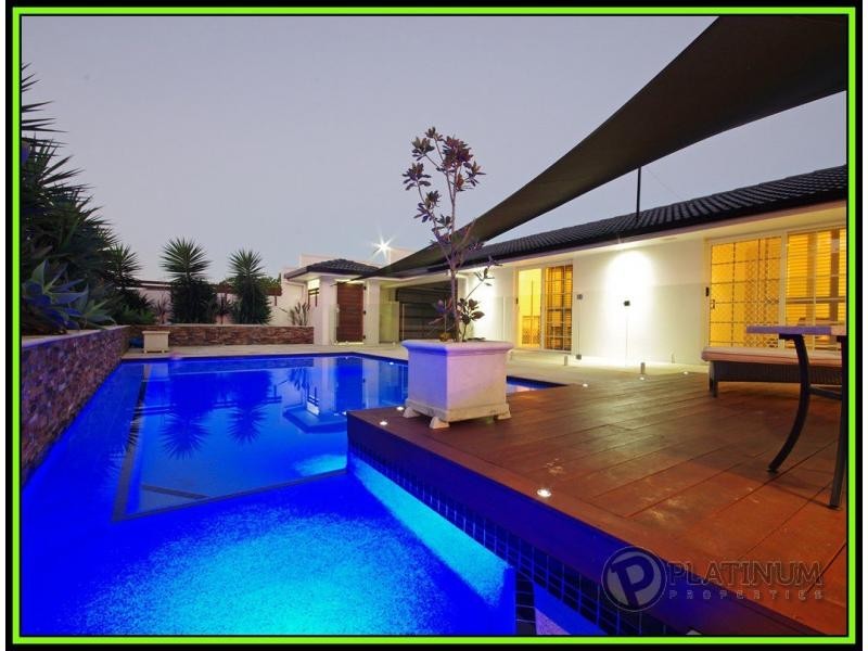 14 O’Grady Drive, Paradise Point QLD 4216