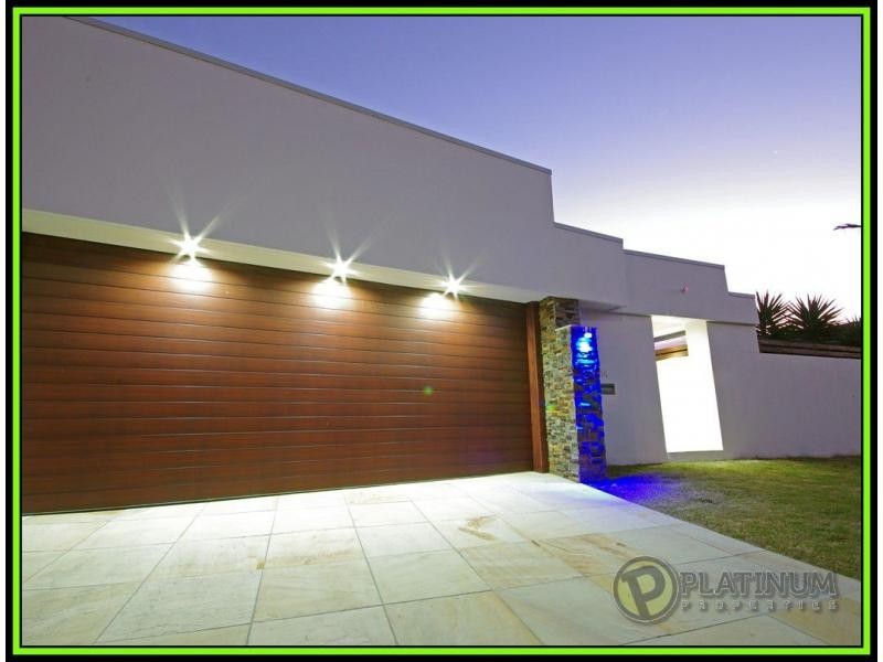 14 O’Grady Drive, Paradise Point QLD 4216