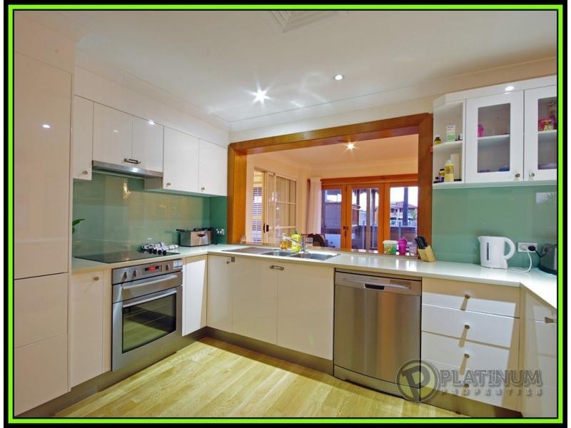 14 O’Grady Drive, Paradise Point QLD 4216