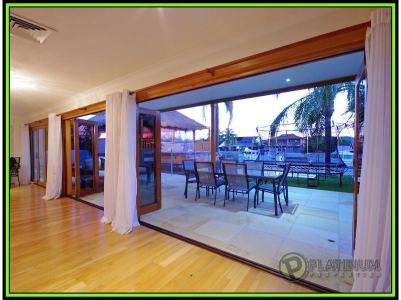 14 O’Grady Drive, Paradise Point QLD 4216