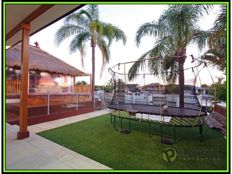 14 O’Grady Drive, Paradise Point QLD 4216