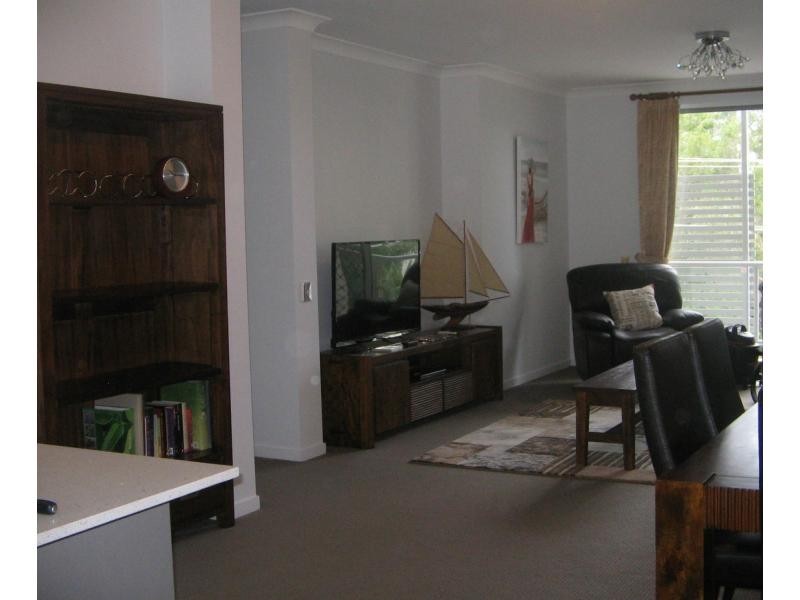 10/12 Bayview Street, Runaway Bay QLD 4216