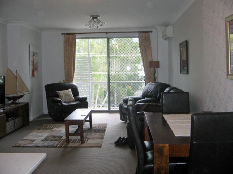 10/12 Bayview Street, Runaway Bay QLD 4216