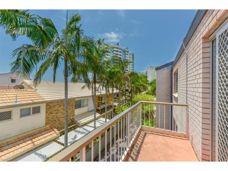 7/164 Frank Street, Labrador QLD 4215