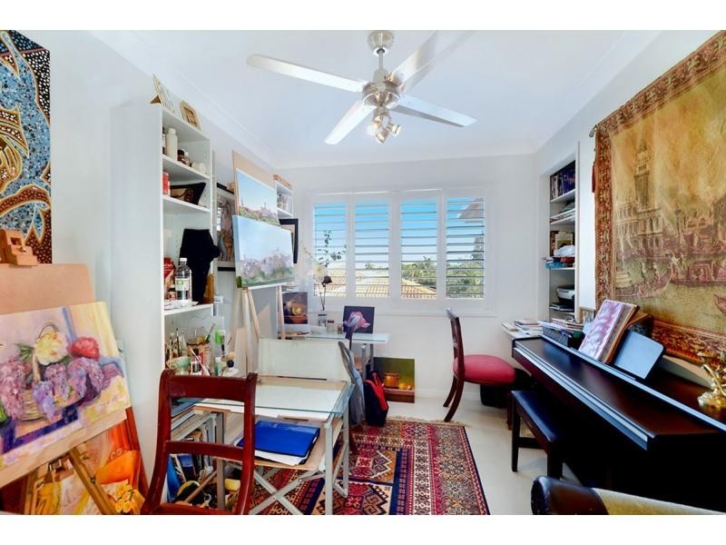 4/15 The Esplanade  West, Paradise Point QLD 4216