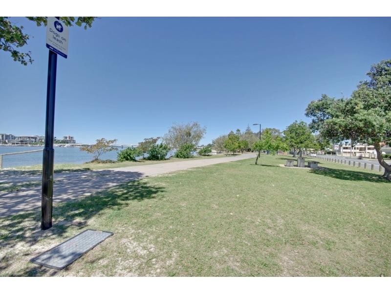 Unit 1/8 Nankeen Avenue, Paradise Point, Paradise Point QLD 4216