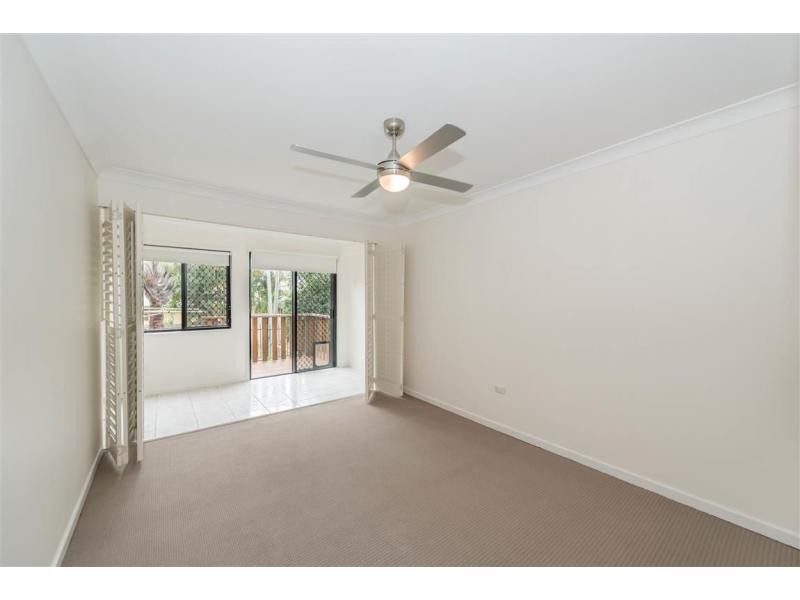 473 Pine Ridge Road, Runaway Bay QLD 4216