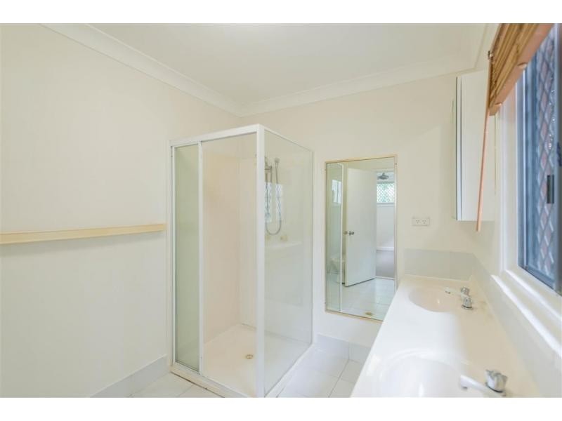 473 Pine Ridge Road, Runaway Bay QLD 4216