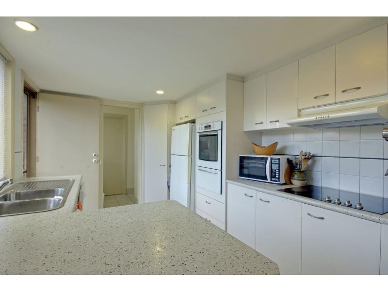 16/348 Oxley Drive, Runaway Bay QLD 4216