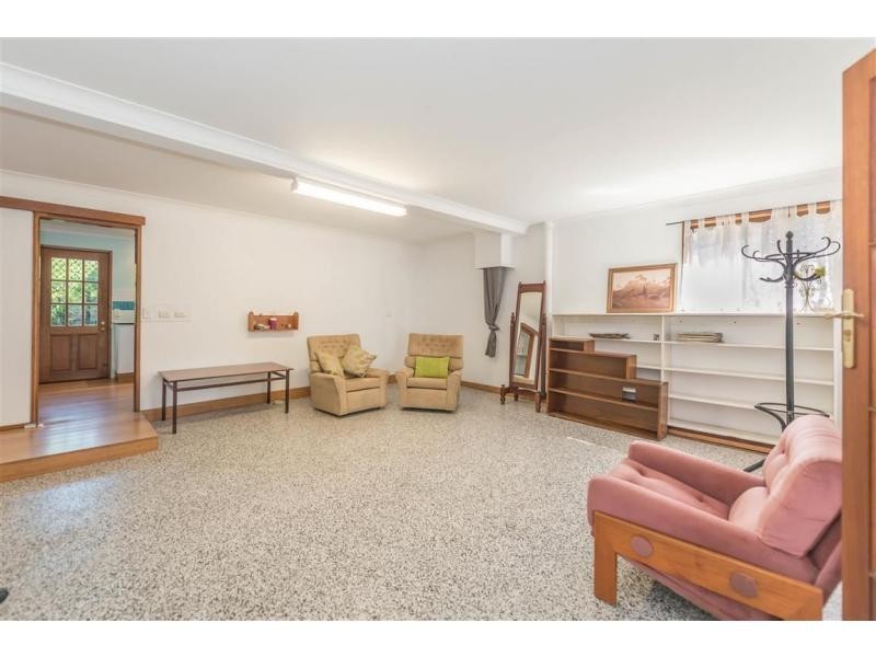 16 Yacht Street, Southport QLD 4215