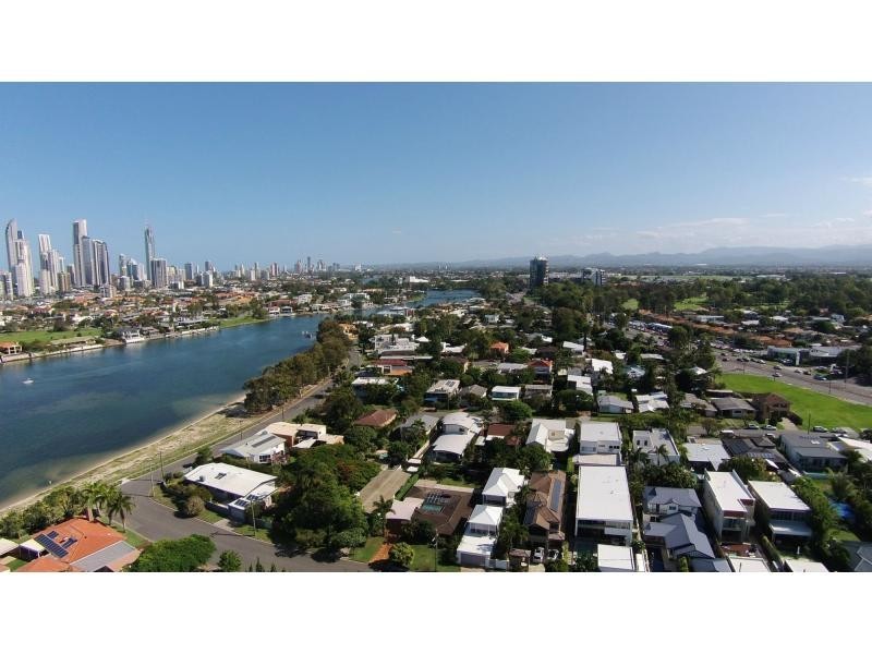 16 Yacht Street, Southport QLD 4215