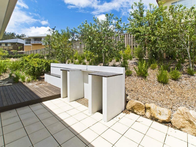 9 Mossman Parade, Waterford QLD 4133