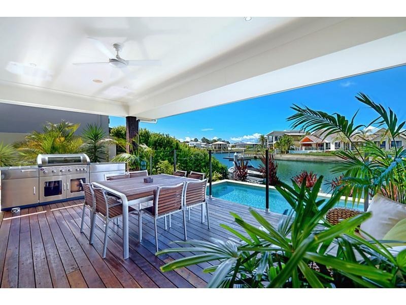 53 Compass Drive, Biggera Waters QLD 4216
