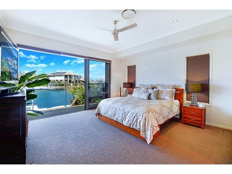 53 Compass Drive, Biggera Waters QLD 4216