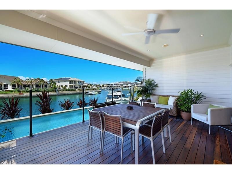 53 Compass Drive, Biggera Waters QLD 4216