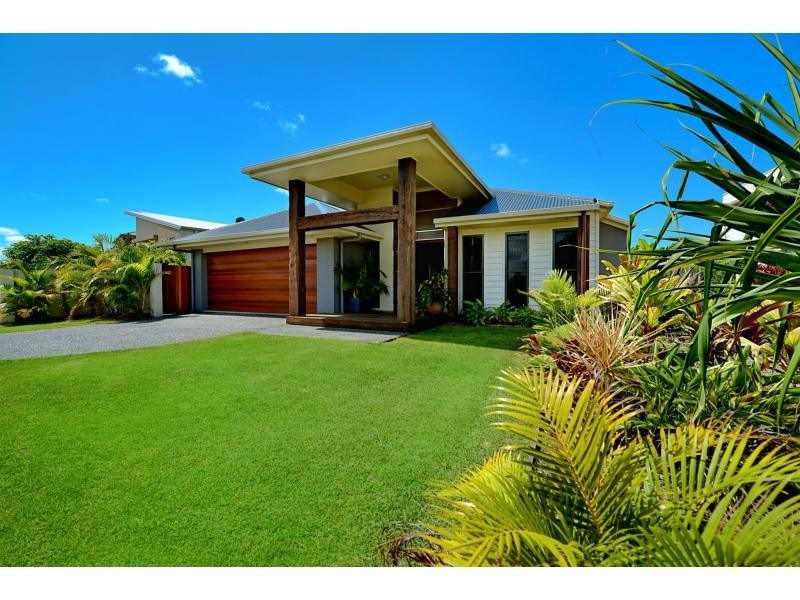 53 Compass Drive, Biggera Waters QLD 4216
